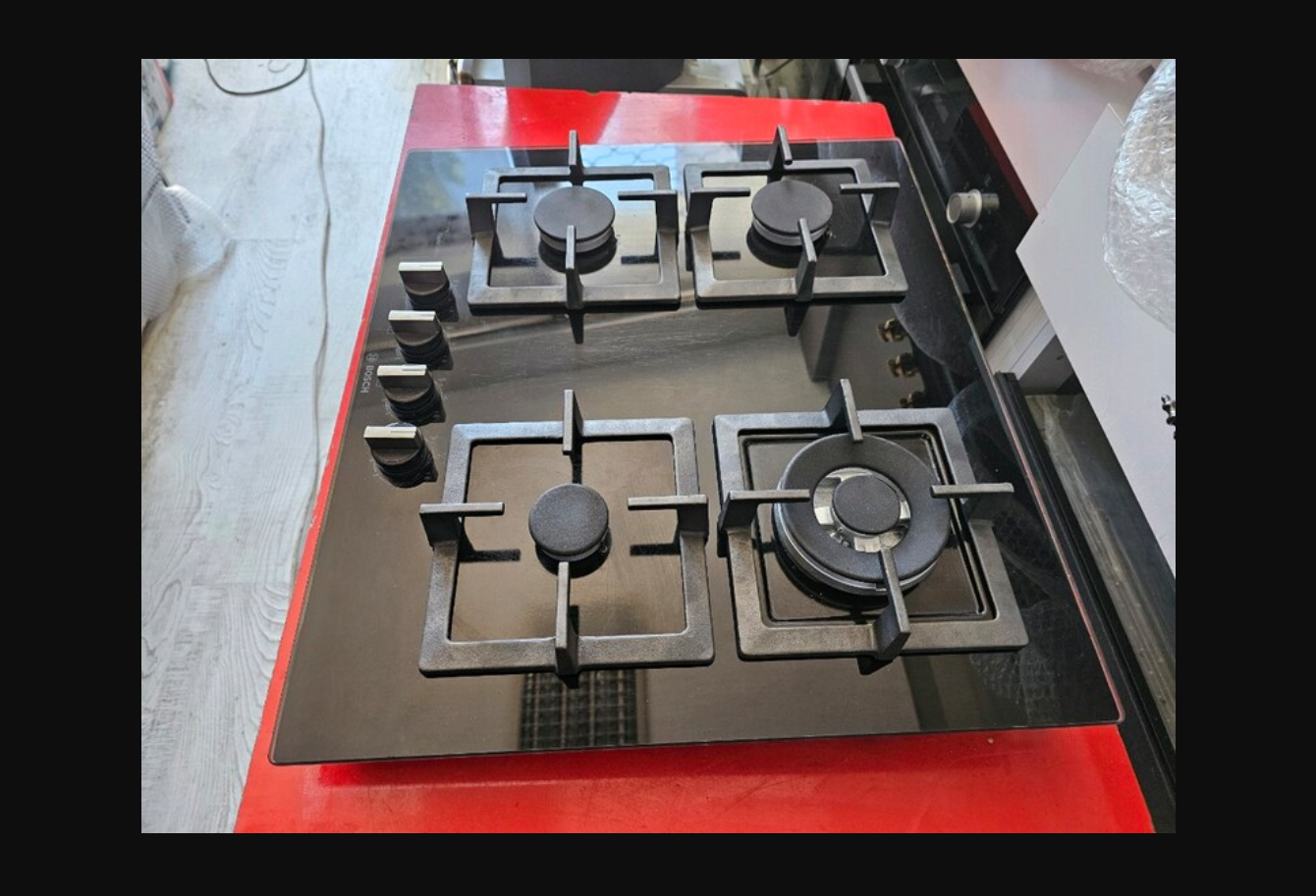 İKİNCİ EL BOSCH ANKASTRE OCAK WOKLU DÖKÜM İZGARA 4 BOSCH ANKASTRE OCAK WOKLU DOKUM IZGARA 3