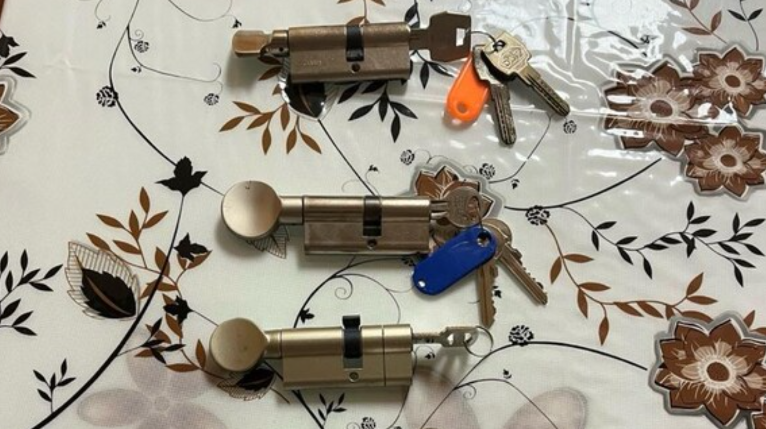 Çıkma kapı göbek kilidi kapı anahtarı ikinci el barel kale anahtar 2 Cikma kapi gobek kilidi kapi anahtari 1