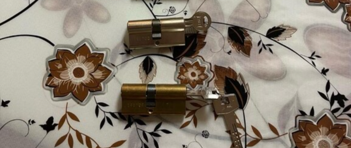 Çıkma kapı göbek kilidi kapı anahtarı ikinci el barel kale anahtar Çıkma kapı göbek kilidi kapı anahtarı ikinci el barel kale anahtar